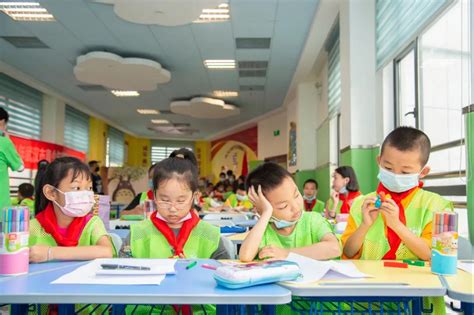 国家发布减轻义务教育阶段学生作业负担和校外培训负担的规定 - 深圳本地宝