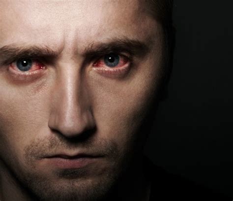 Definite Signs You're Dating the Wrong Woman