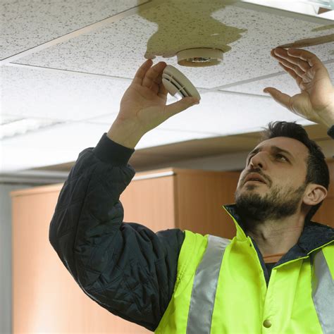 Carbon Monoxide Alarm Going Off Every 30 Seconds: Causes, Solutions ...