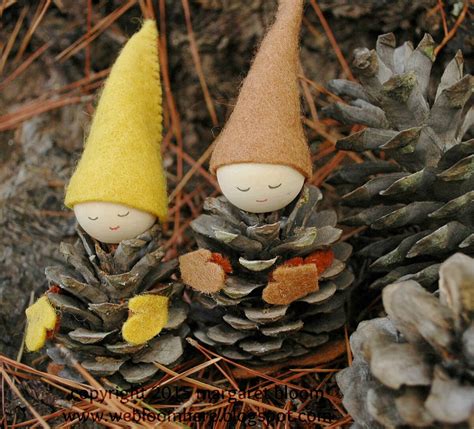 Pine Cone Christmas Craft Ideas: 21 Seasonal Makes | Storables