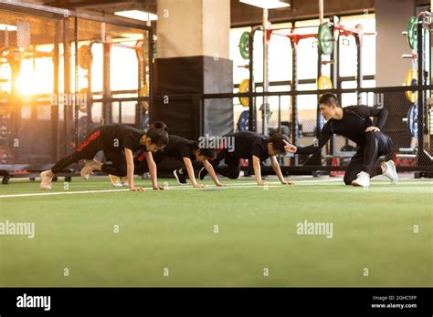 Children Exercise Class 的图像结果