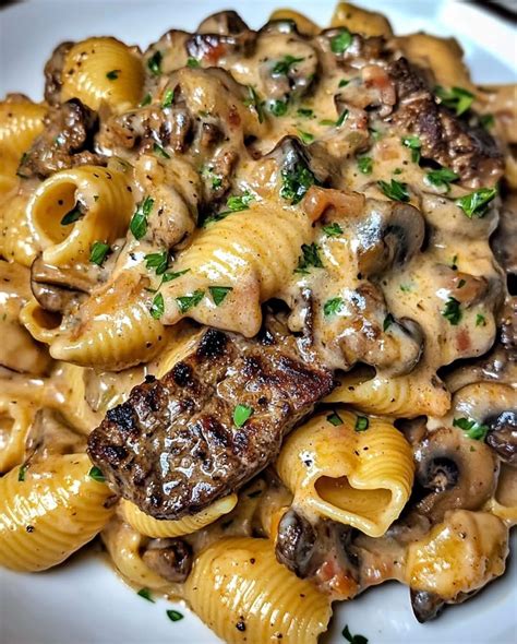 Pasta World | Creamy Paprika Steak Shells With Mushrooms Rich, smoky ...