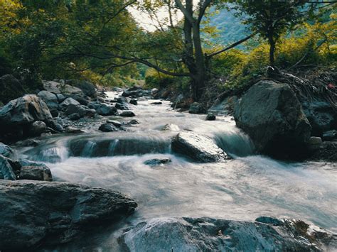 清泉小溪流水大自然高清图片下载-正版图片501017417-摄图网