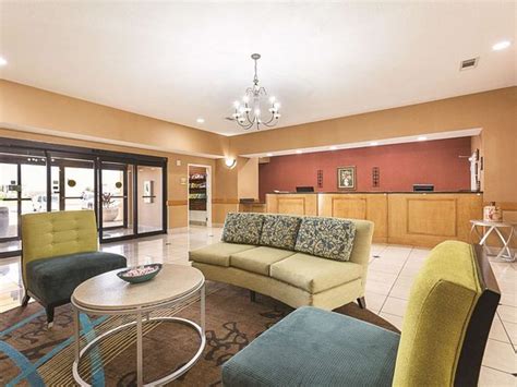 LA QUINTA INN & SUITES BY WYNDHAM ALVARADO - Hotel Reviews, Photos ...