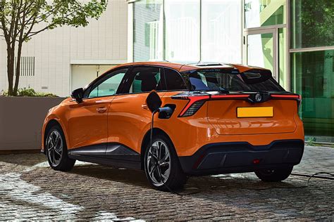 MG4 EV India Launch 2025 – Price, Range, Specs and Features Details ...