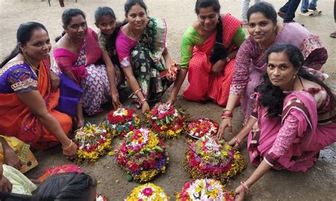 'బతుకమ్మ పండుగ విశిష్టత'.. ప్రతి ఒక్కరూ తెలుసుకోవాల్సిన విషయాలు ...