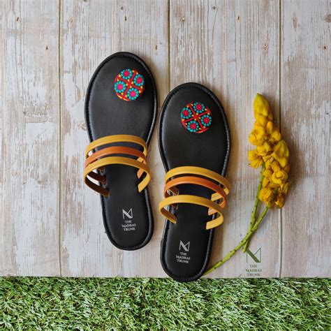 Vizha Black – The Madras Trunk