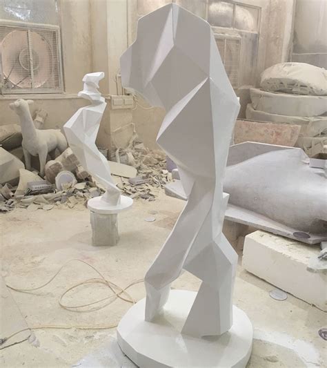 玻璃鋼雕塑《警魂》設計與製作 - 每日頭條