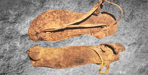 What Clothes Did Jesus Wear? Unraveling the Mystery