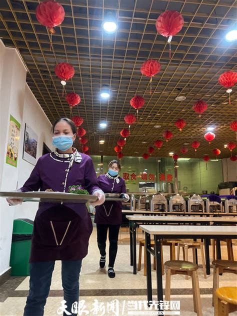 餐厅取消传菜部，由厨师补位，年省二十万！_行业动态_职业餐饮网