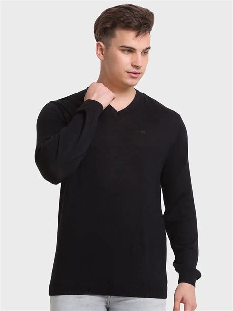 ColorPlus Men Black Solid Tailored Fit Wool Blend Full Sleeve Sweaters ...