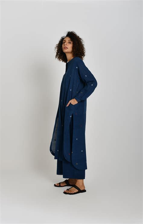 Buy Tersa Jamdani Tunic Co-ord Set- Indigo at Hiranya