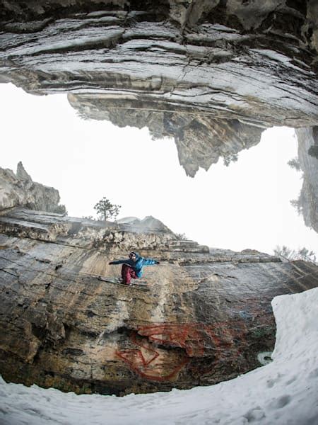 Skiing on rock: Nico Vuignier goes a bit nuts