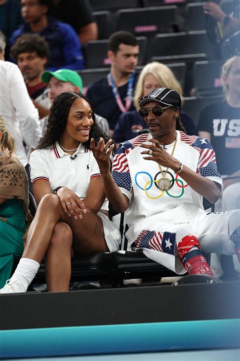 Snoop Dogg Outfits at Paris Olympics 2024, Live Updates [PHOTOS]