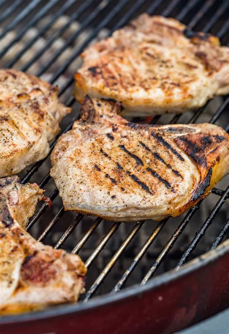 Grilled Pork Chops Recipe - The Cookie Rookie® (VIDEO!!)