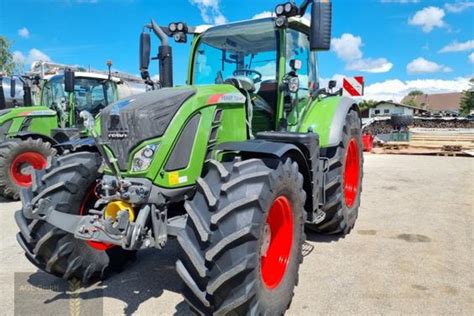 514 Stunden: Fendt 724 Vario S4 Profi Plus für 196.350 Euro ...