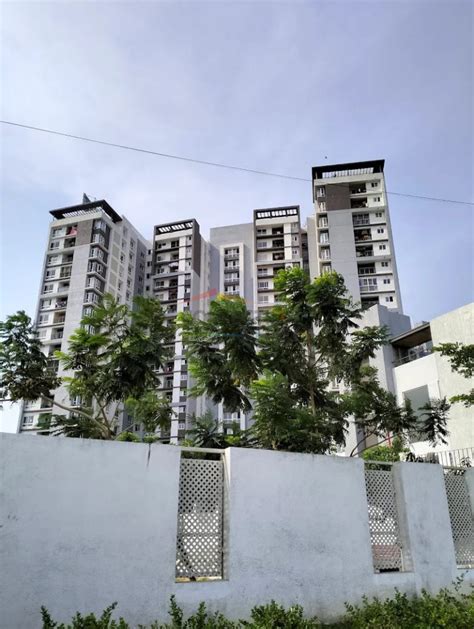 Resale Flat In Radiance Icon in Koyambedu Chennai