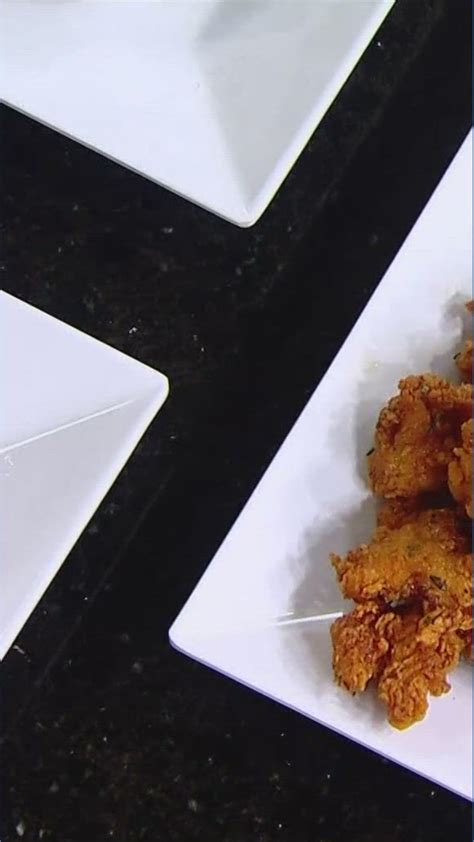 Target in ICE operation, where agents detained US citizen in only ...