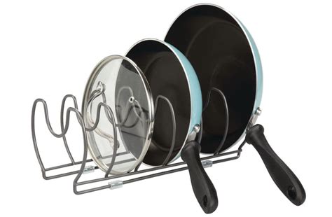 10 organizadores para almacenar las sartenes y las ollas correctamente ...