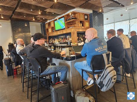 Lounge Review: The Club CLT and Centurion Lounge Charlotte Airport | 2B ...
