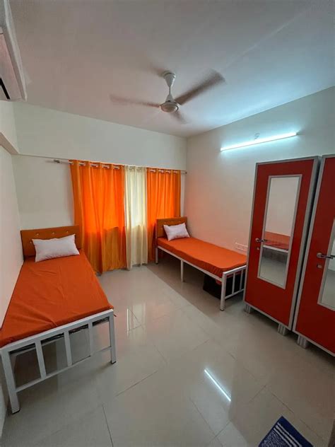 PG in Malad | Nest UP PG