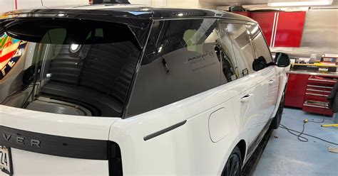 Top Loading vs Bottom Loading Window Tint 的图像结果