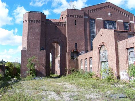 Pilgrim State Hospital