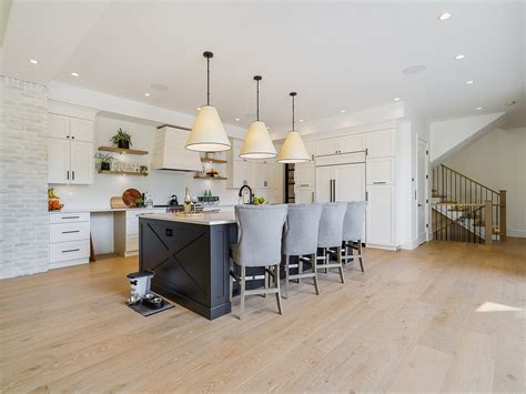 AURA– Pravada Floors