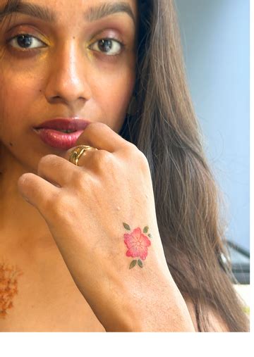 21 Hand Tattoo Ideas That Are Tiny, Bold & Totally You – Anomalie Tattoo Co