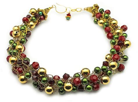 crochet christmas necklace