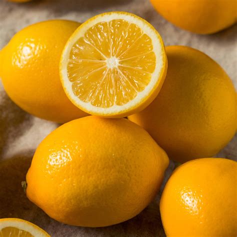 10 Lemon Juice Substitutes | Greedy Gourmet