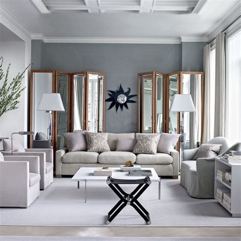 living room gray accent wall