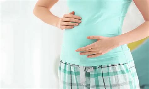 Discover Pregnancy Quickening: When Does fetal Movement Start? | Pampers IN
