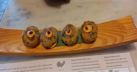 Ishaara Food Review: A unique restaurant where the staff communicate ...