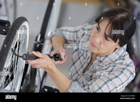 Woman Using Pump 的图像结果