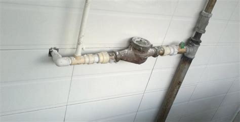 家里水管维修如何处理水管破裂引起漏水的这种情况