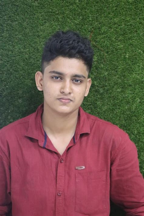 First Indian Trans man pilot Adam Harry : : പെണ്ണ് ആണായി മാറിയാ ...