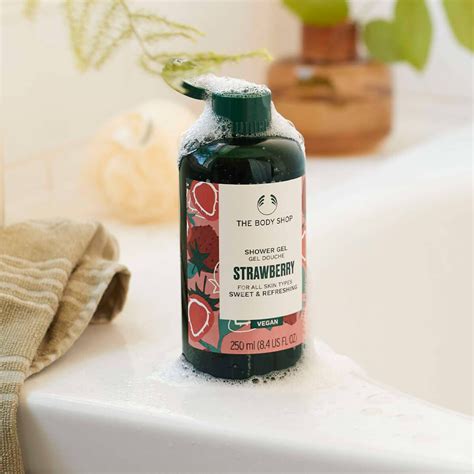 Why Strawberry Body Mist Should Be Part of Your Daily Ritual