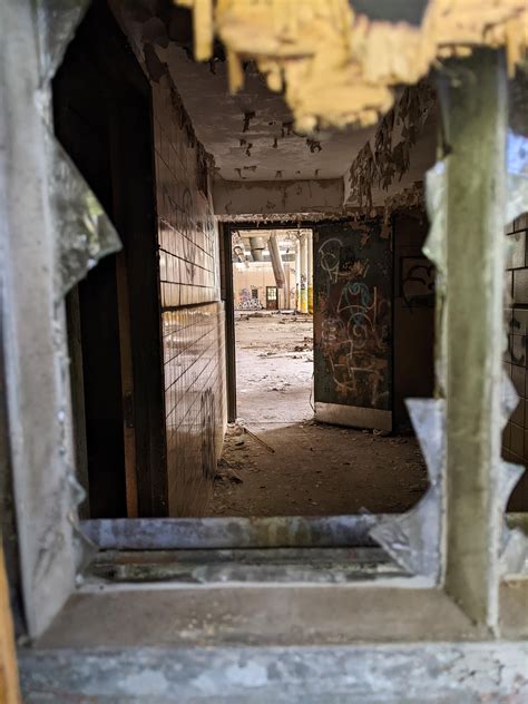 The abandoned Kings Park Psych Center : r/urbanexploration