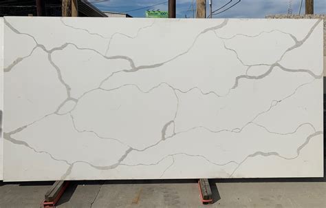 Premium Customized Sizes Artificial Calacatta Luna Quartz Stone Table Top Countertop Cuartz ...