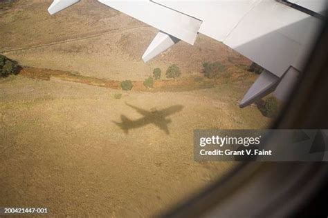 Window View 747 Landing 的图像结果