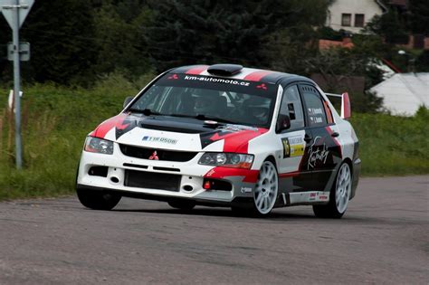 Mitsubishi Lancer Evolution 9