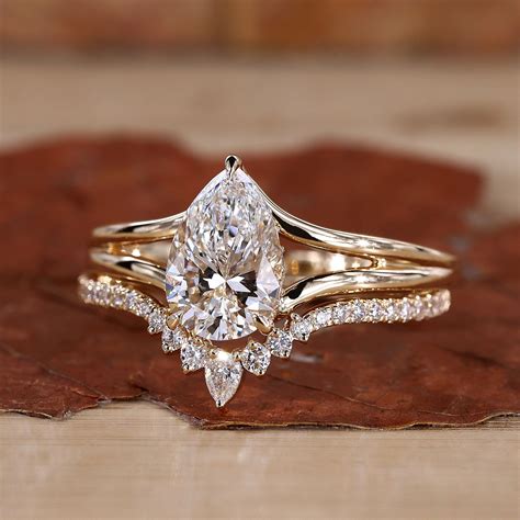 Pear Shaped Engagement Ring Set - Curved Band | Pear shaped engagement ...