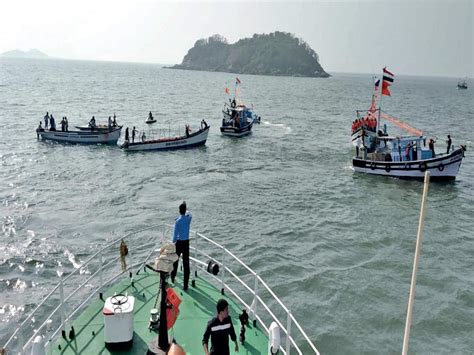 Karnataka: Eight drown, seven missing as boat capsizes off Karwar