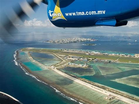 Seaplane scenic flight over atolls in Maldives — Things to Do & Tips