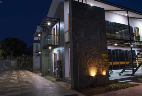 The Cloyster Spa and Resort located In Kyari Village - Jim Corbett