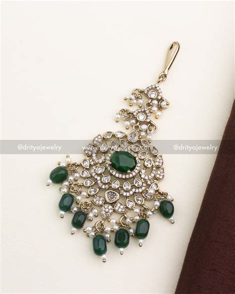 Premium Victorian Maang Tikka with Emerald Green Stones – Dritya Jewelry