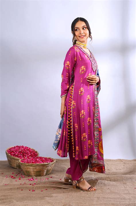 GEET -Midnight Purple Three Piece Suit Set With Printed Dupatta - Ishnya