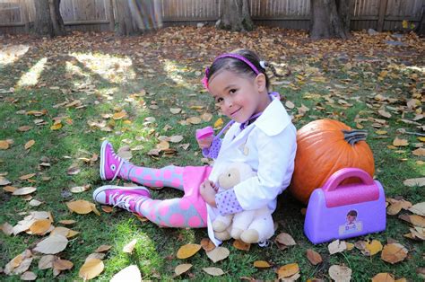 The Doc is In: Semi-DIY Doc McStuffins Costume. - Pretty Real