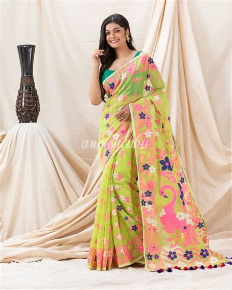 Traditional Olive Green Flower Soft Dhakai Jamdani Saree – angoshobha